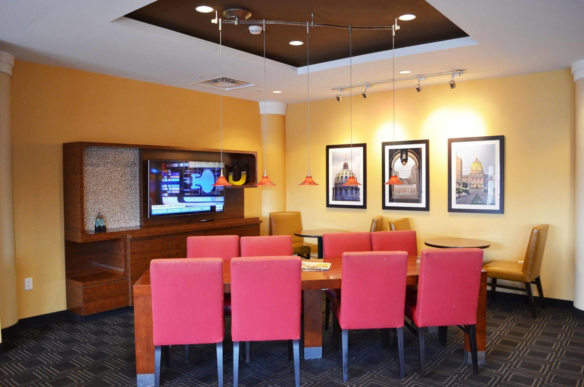 Towneplace Suites By Marriott Harrisburg West/Mechanicsburg Eksteriør billede